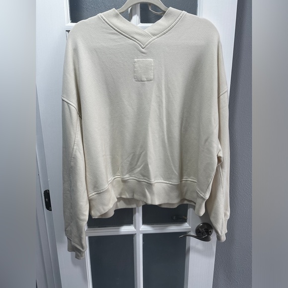 ⭐️SOLD⭐️NWT Aerie House Party Sweatshirt - Picture 14 of 15